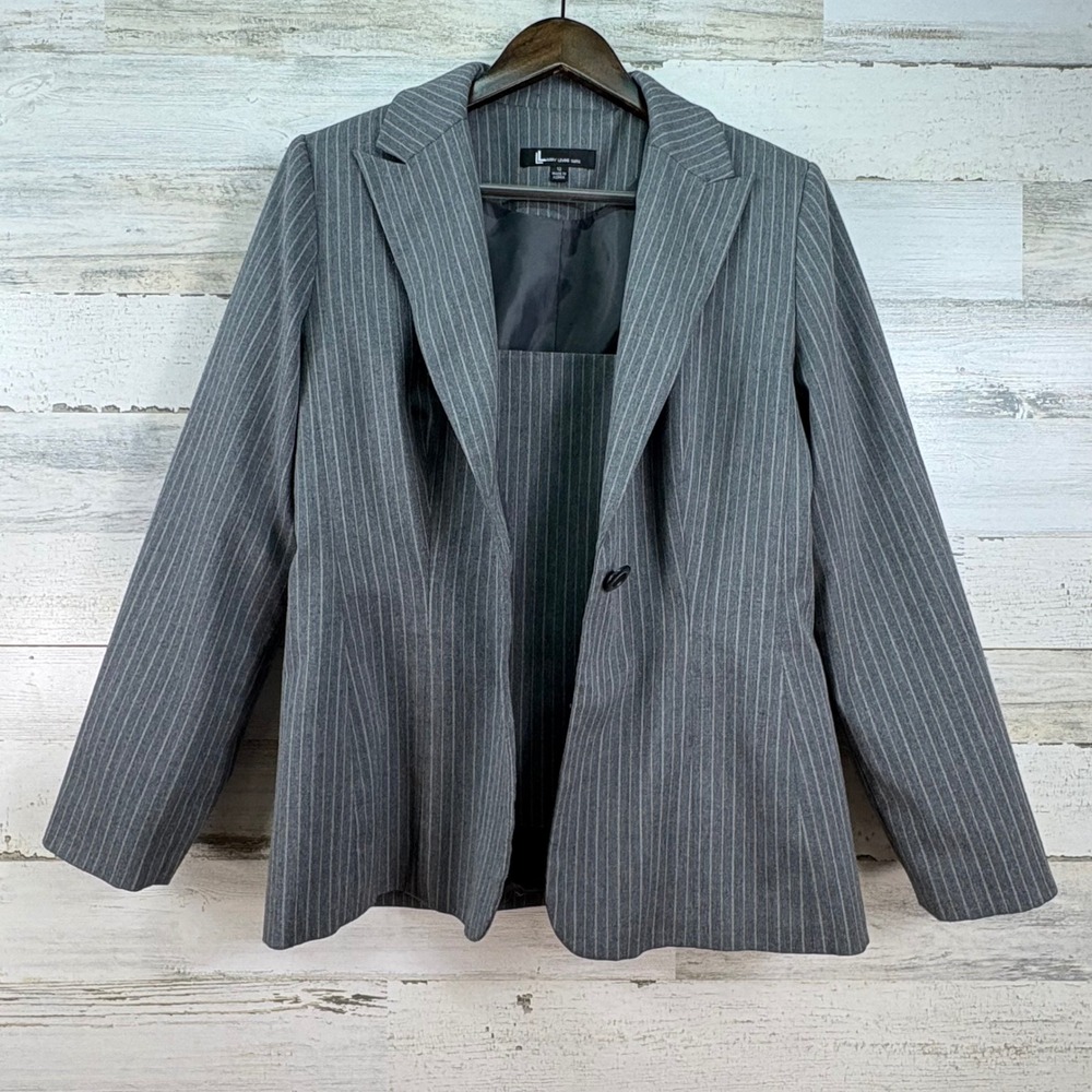 Larry Levine Suits Womens Gray Pinstripe 2-Piece Blazer and Camisole Set Size 12